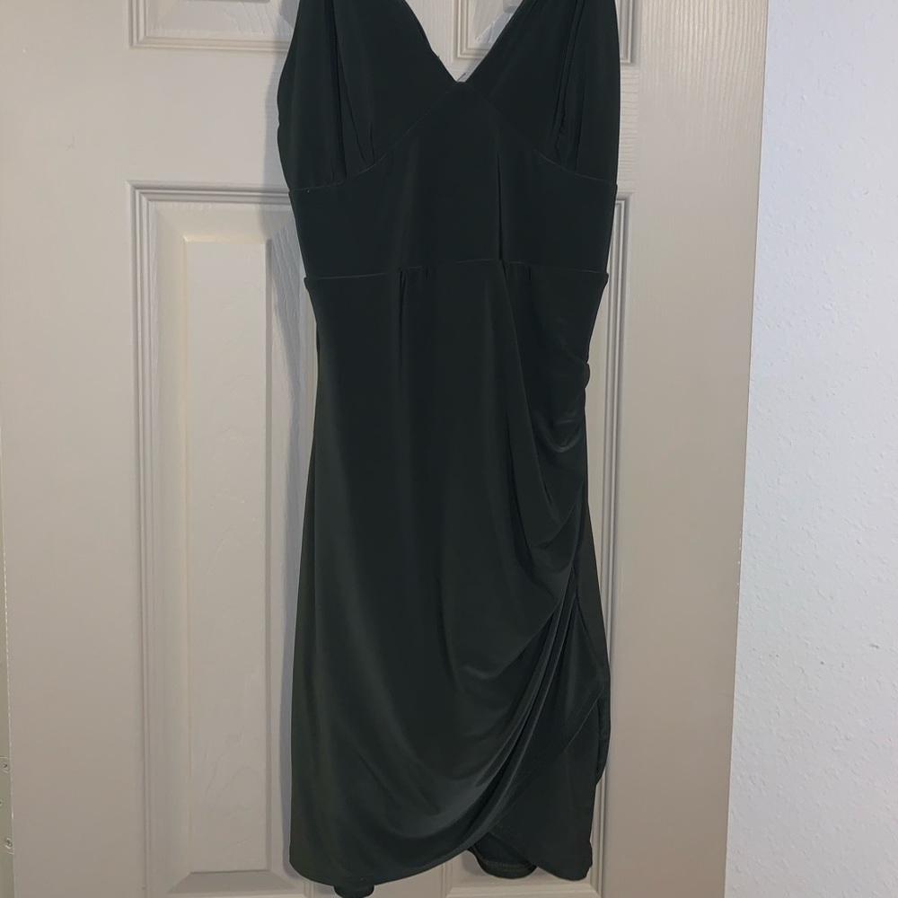 Dress - Picture 3 of 3